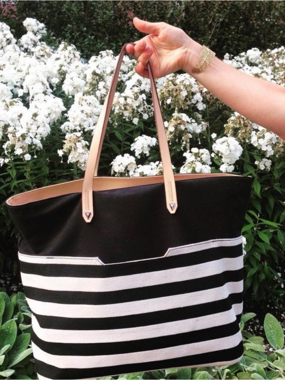 Stella & Dot Hudson Large Tote
